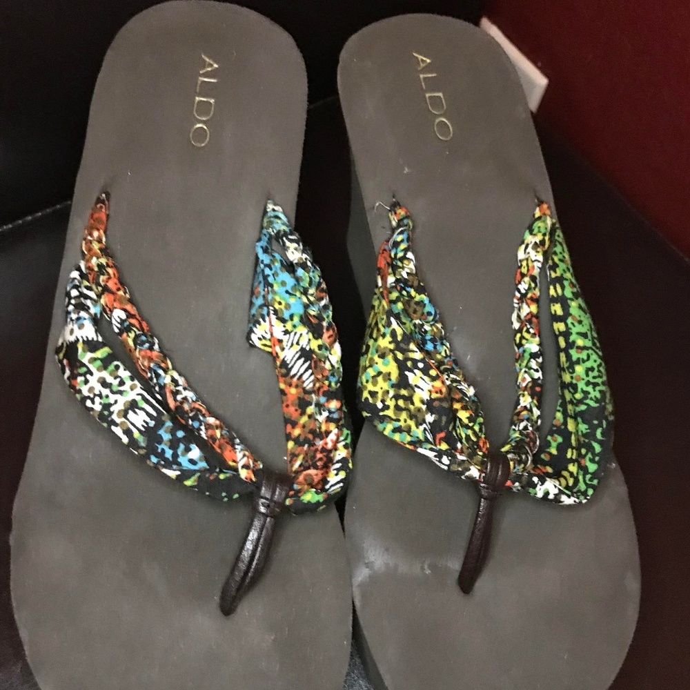 ALDO Brown Wedge Flip Flop Size 10